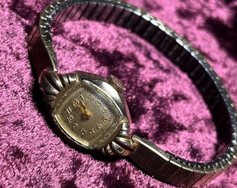 1950 Vintage Bulova Women’s Watch Sporadically Working *Please Read Description!*