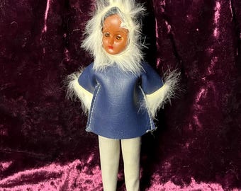 Vintage Schlafaugen Puppe im Inuit Stil