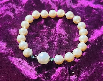 Vintage Faux Pearl Bracelet