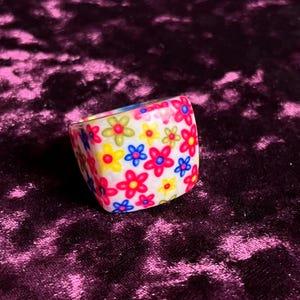 Vintage Colorful Little Daisies Plastic Square Ring