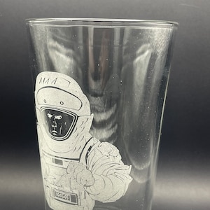 EOD, Hand Entry 16oz Beer Glass