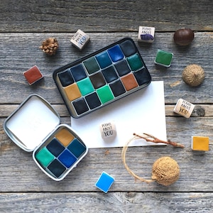 Make Your Own Mineral Watercolor Set - Celadonite, Lapis Lazuli, Azurite, Lazurite, Vivianite, Jarosite, Goethite, Malachite, Magnetite