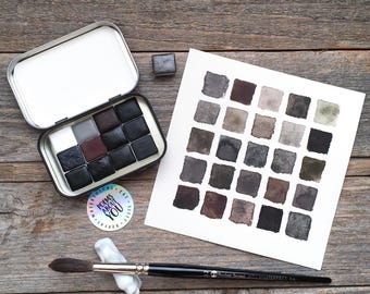 Acuarelas hechas a mano - Set Inktober - Set de 12 colores - Magnetita, Gilsonita, Negro vid, Negro romano, Negro lámpara, Negro marfil, Gris