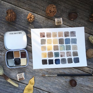 Mini Palette Watercolor Set of 6 Colors. Handmade Mineral