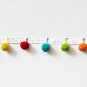 pom pom trim, pom pom trimming, bobble fringe, bobble trim, pom pom fringe, bobble trim fringe, pom pom fringe trim,pom pom trim by the yard