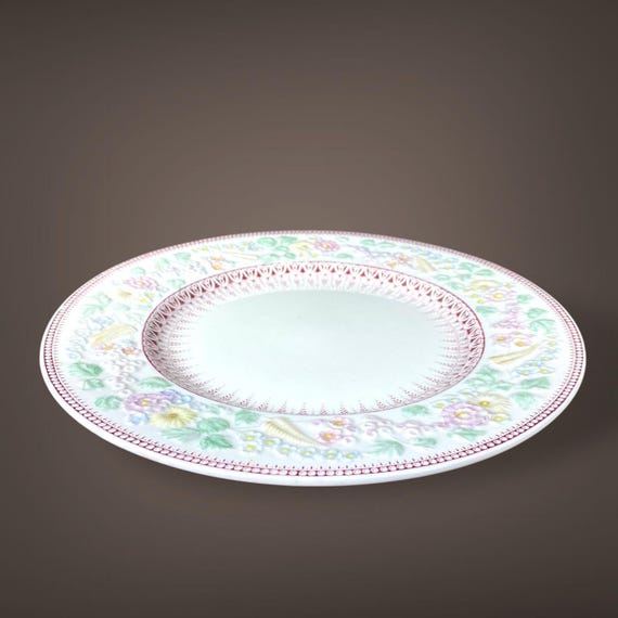 George Jones & Sons Shannon Floral Relief Dinner Plate England