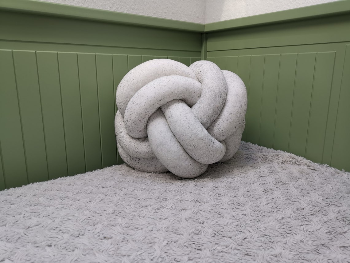 Dekoratives Knotenkissen 25cm - Teddy Bouclé Stoff In 4 Farben Für Wohnzimmer