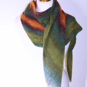 Scarf.