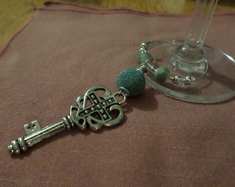 Handmade Beaded Wine Bottle or Glass Charm - teal and silver beading with skeleton key