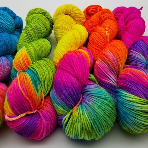 NoLimits - Neonregenbogen - Sockenwolle/Merinosockenwolle