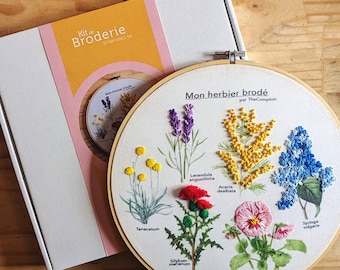 Embroidered Herbarium Embroidery kit // French or English // Craft kit // Perfect for ambitious beginners