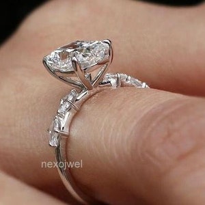 2.5 CT Elongated Cushion Cut Moissanite Engagement Ring Cushion Cut Solitaire Ring 14K Gold Wedding Ring Anniversary Ring For Women