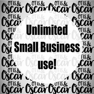 Op de afbeelding: Een witte cirkel met zwarte tekst die "Unlimited Small Business use!" luidt, tegen een achtergrond van herhalende zwarte tekst die "OTIS & Oscar" luidt.