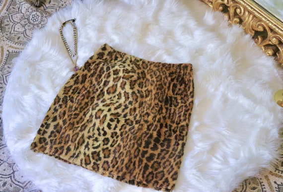 Vintage Fur Mini Skirt - 1990s to Y2K - Animal Pr… - image 5