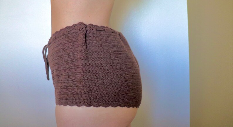 Chocolate Brown Boho Bohemian Chic Trendy Crochet Macrame Y2K early 2000s does 1970s Vintage Knit Shorts Booty Shorts Hot Pants