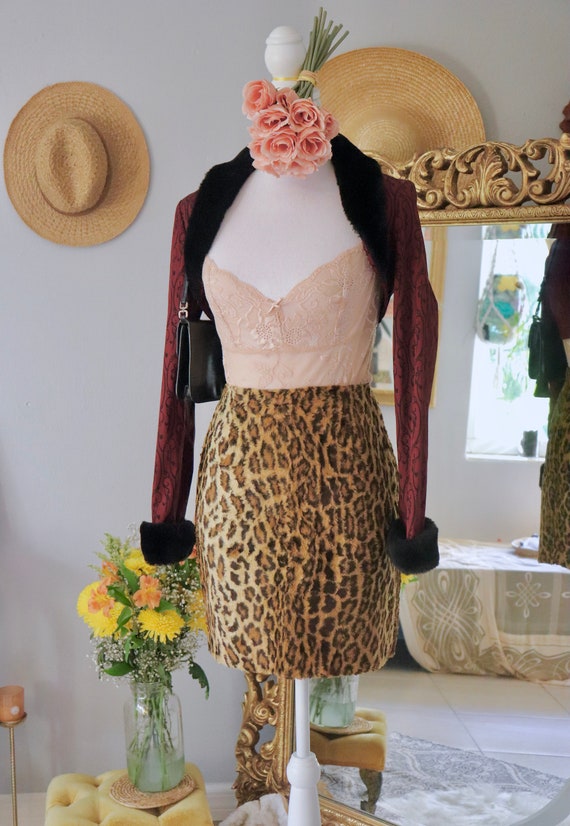 Vintage Fur Mini Skirt - 1990s to Y2K - Animal Pr… - image 3