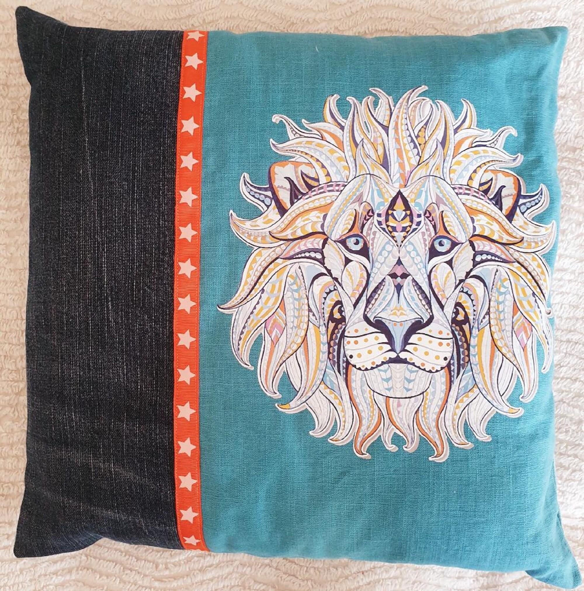 Coussin Lin 40x40cm, Création Unique , Coussin d'intérieur Pour Une Déco Chic et Originale, Entièrem