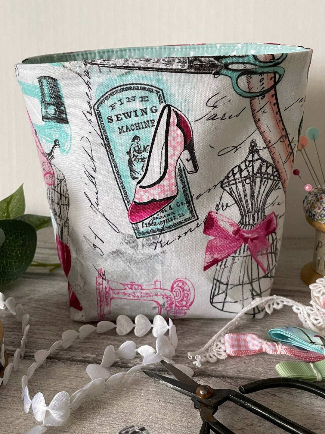 Personalisierter Spielzeugkorb Für Haustiere - Handgemacht Mit Namen