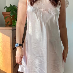 Vintage Pale Pink Dentelle Sleeveless Mesh and Heart Appliqué Nightie