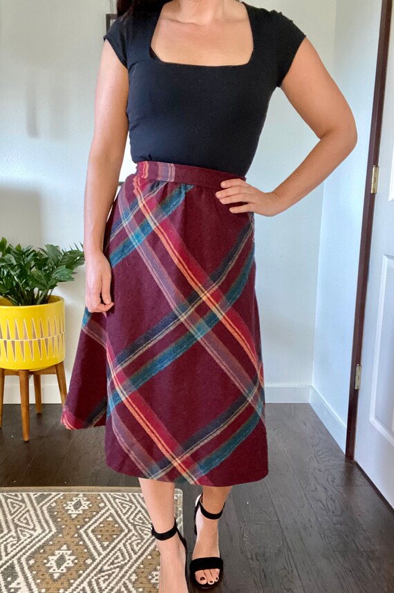 1970s Vintage Plaid Wool A-Line Skirt