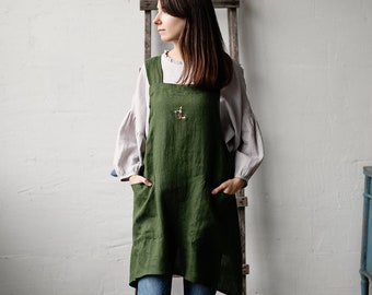 Forest Green Christmas Japanese Apron, Linen Pinafore, Linen Apron, Christmas Apron, Personalized Gift, Apron for Women, Christmas Gift