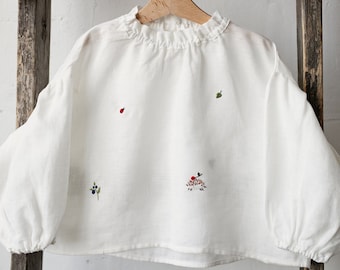 White Exclusive Meadow Parachute Linen Tunic, Different Embroideries, Linen Shirt for Girls, Long Sleeve Linen Tunic, Girl Linen Top