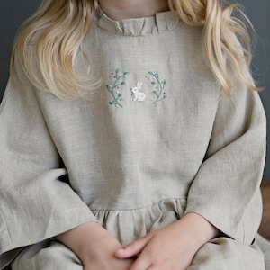 Tunique nord naturelle, différentes broderies, chemise en lin pour filles, tunique en lin à manches longues, haut en lin fille, chemise bébé image 1