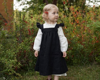 Robe chasuble noire, Robe chasuble en lin, Robe en lin pour filles, Tablier pour bébé, Robe de demoiselle d'honneur, Robe pour fille, Vêtements en lin pour enfants