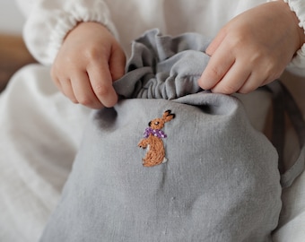 Bolsa de linho: bordado de coelho, decoração de berçário, armazenamento de brinquedos