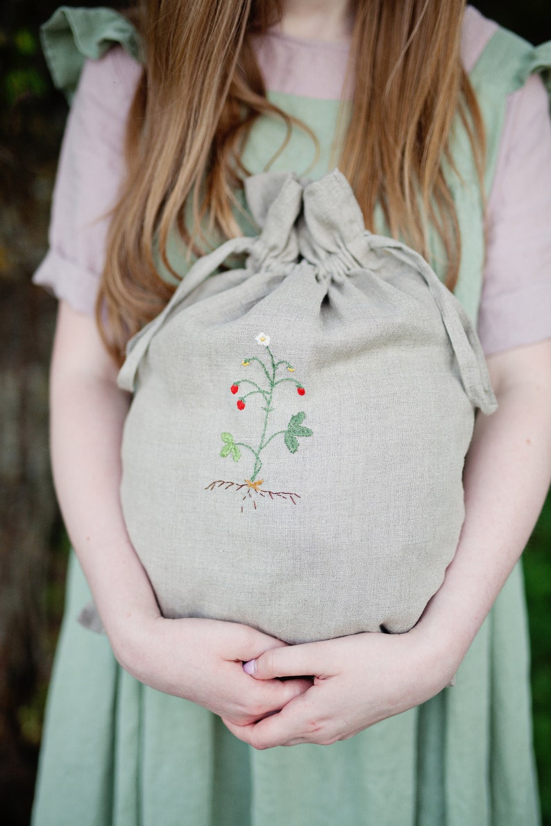 Linen Pouch Bag, Different Colours, Wild Strawberry Embroidery, Laundry Bag, Nursery Decor, Toy Storage Bag, Bread Bag, Gift for Women image 2