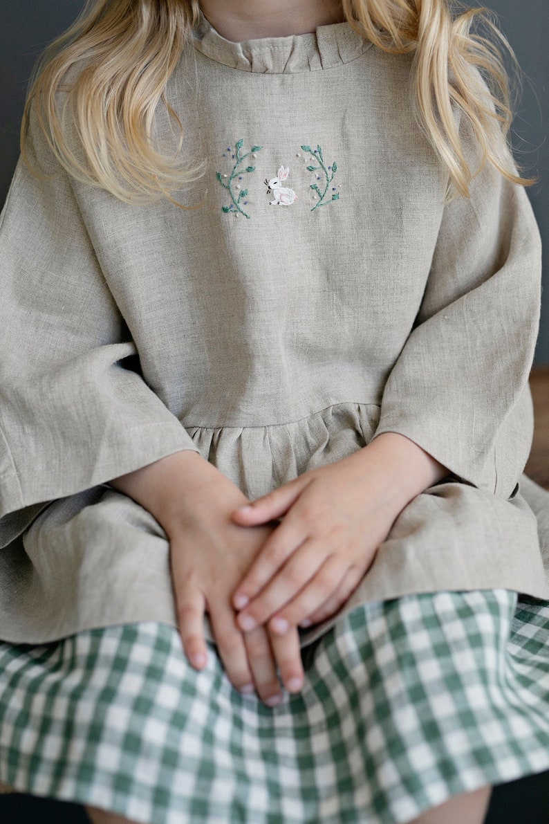 Tunique nord naturelle, différentes broderies, chemise en lin pour filles, tunique en lin à manches longues, haut en lin fille, chemise bébé image 1