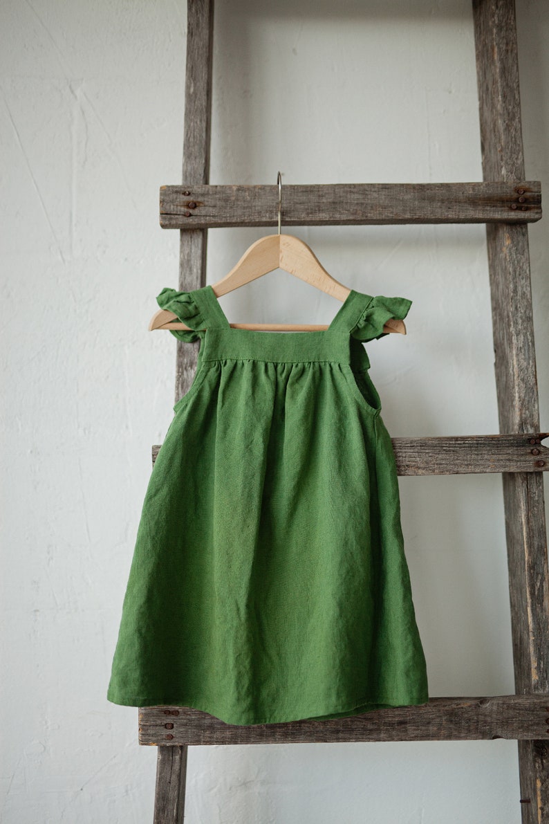 Robe chasuble vert pomme, robe chasuble en lin, différentes broderies, filles de robe de lin, tablier de bébé, robe de fille de fleur, filles de robe image 2