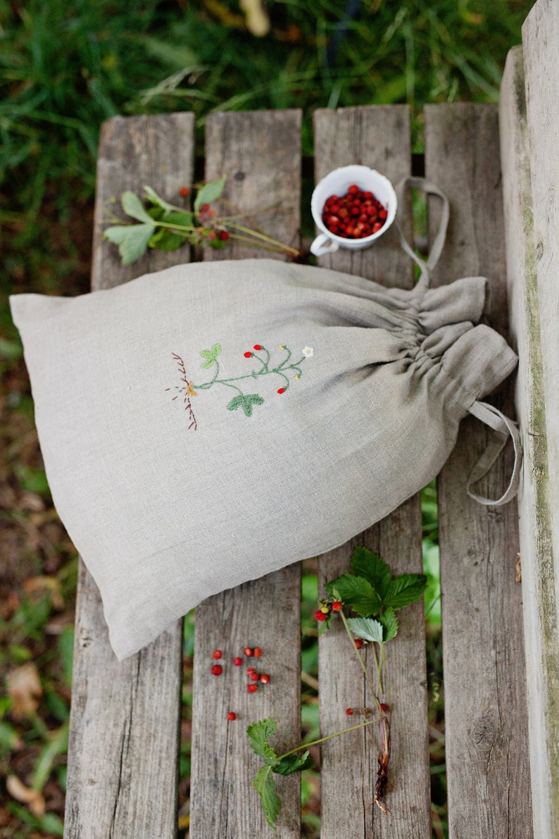 Linen Pouch Bag, Different Colours, Wild Strawberry Embroidery, Laundry Bag, Nursery Decor, Toy Storage Bag, Bread Bag, Gift for Women image 3