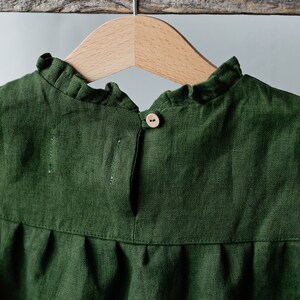 Forest Green Short Ruffle Linen Tunic, Linen Shirt for Girls, Long Sleeve Linen Tunic, Girl Linen Top, Baby Shirt, Linen Girl Shirt zdjęcie 4