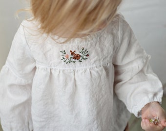 Tunique courte en lin blanche, différentes broderies, chemise en lin pour fille, tunique en lin à manches longues, haut en lin pour fille, chemise bébé