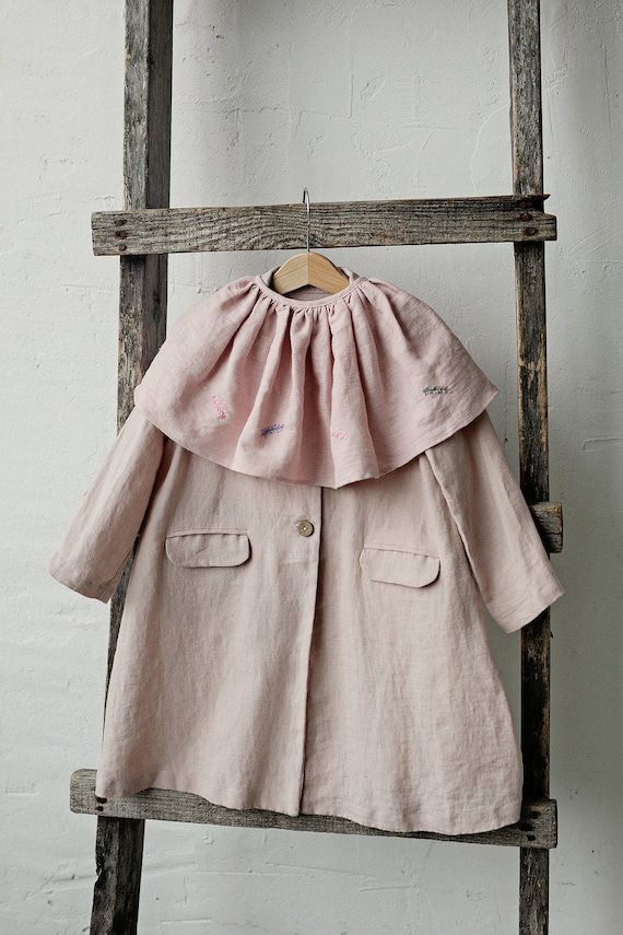 ANCIENNE ROBE D enfant en linon brodé EUR 35,00 - FR