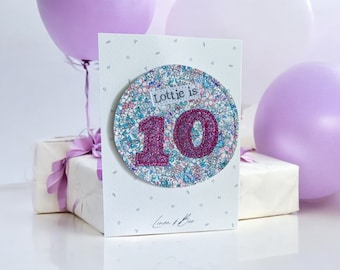 Birthday badge. Vintage floral theme age number badge. Birthday gift, birthday brooch. Faux leather, Glitter number badge.