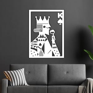 King of Spades Wooden Wall Art | Playing Card Decor | Modern Game Room Wall Hanging for Card Players and Poker Enthusiasts