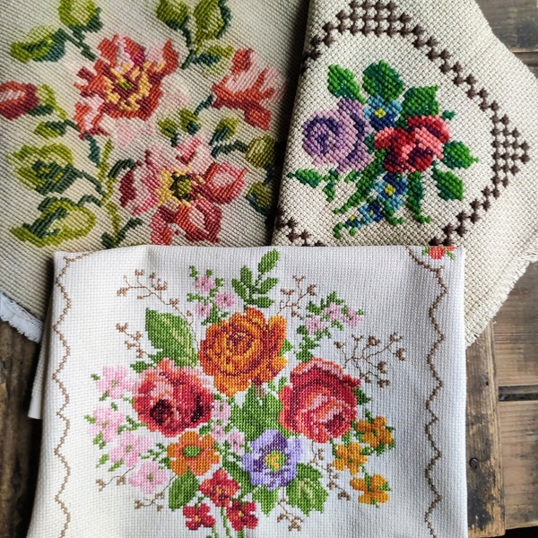 3 pcs. Set of three very nice vintage fabric, cross-stitch embroidery on canvas.Flowers pattern.