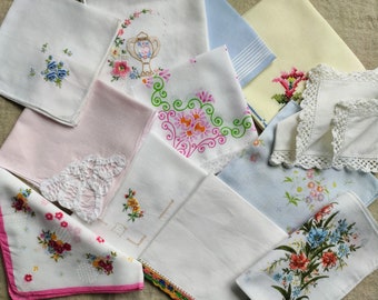 Set of 12 pieces of vintage handkerchiefs and napkins, sewn from cotton, batiste, or other fabric, with various decorations.