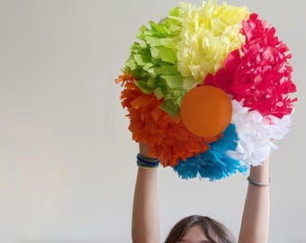 Piñata z piłek plażowych