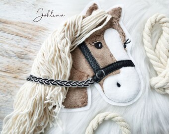 Aufnäher Pferd Pony Lulu schwarz/silber Zügel Applikation Stickherz