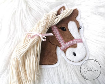 Aufnäher Pferd Pony Lulu samtbraun Applikation Patch von Johlina Stickherz Glitzerhalfter