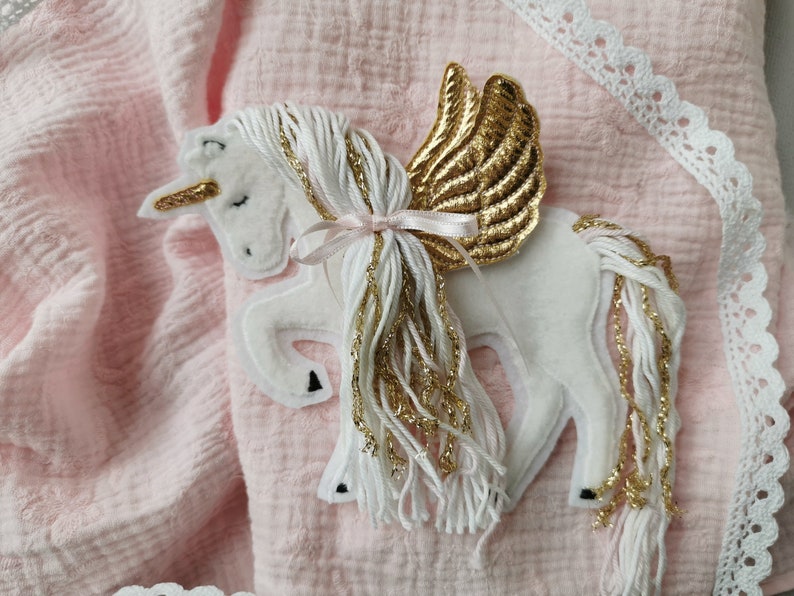 Aufnäher Alicorn, Pegasus mit Horn Stickherz gold Bild 2
