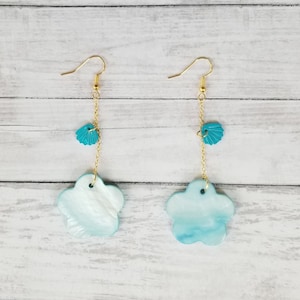 Flower Earrings, Blue Shell Earrings, Brass Earrings, Geometric Earrings, Shell Earrings, Dangle Earrings, Gift for Her, Gift Women