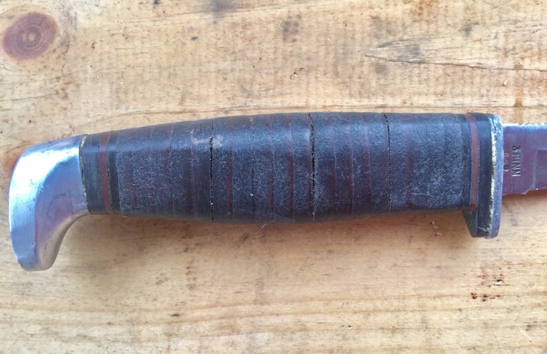 Vintage CASE Tested XX 3 Finn Fixed blade Knife,5 Dot