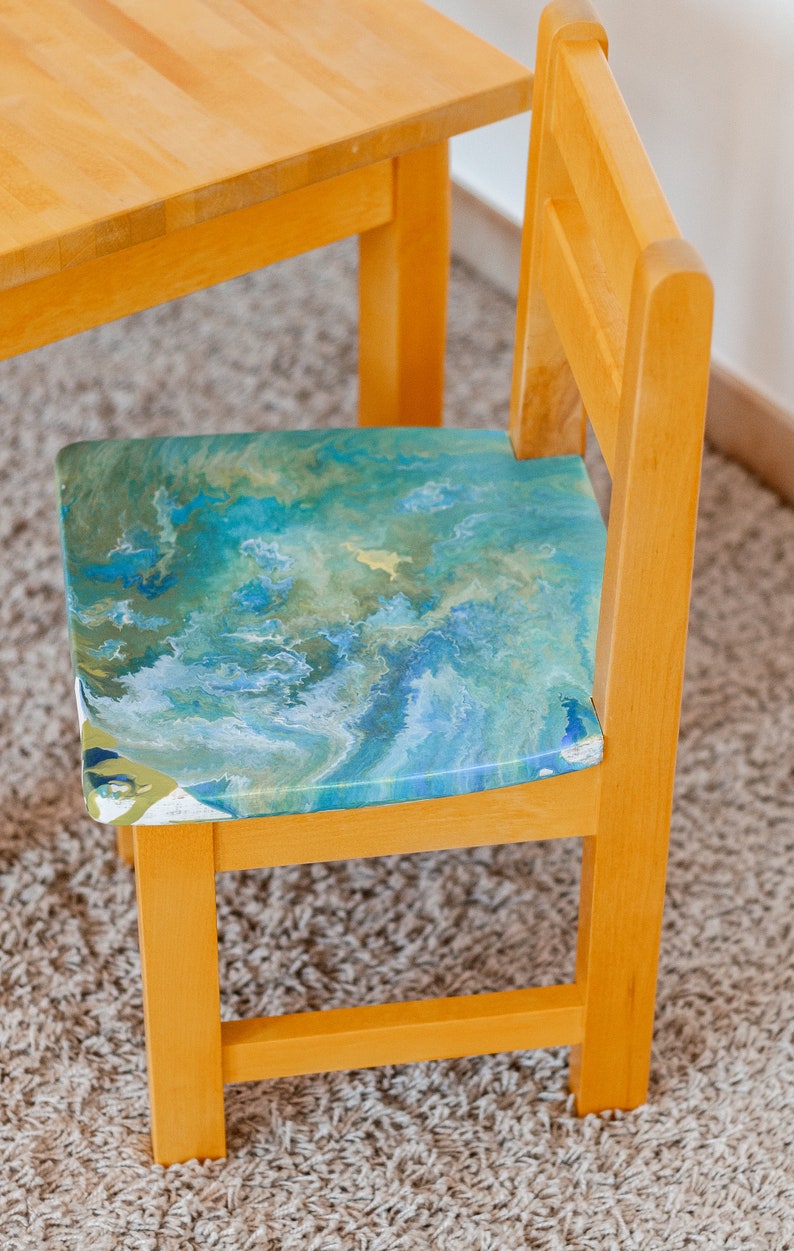 \u0421hildren/'s table and chairs