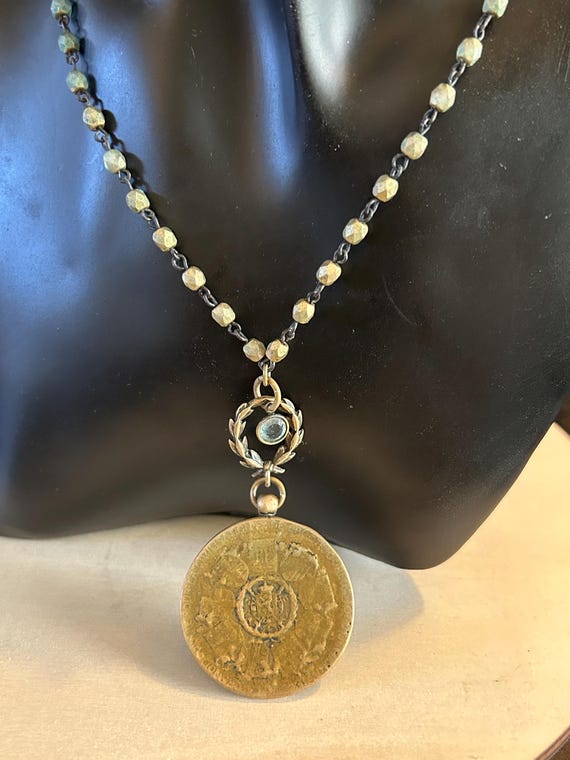 Golden Center Slice Seashell on 2 string oxidized… - image 7