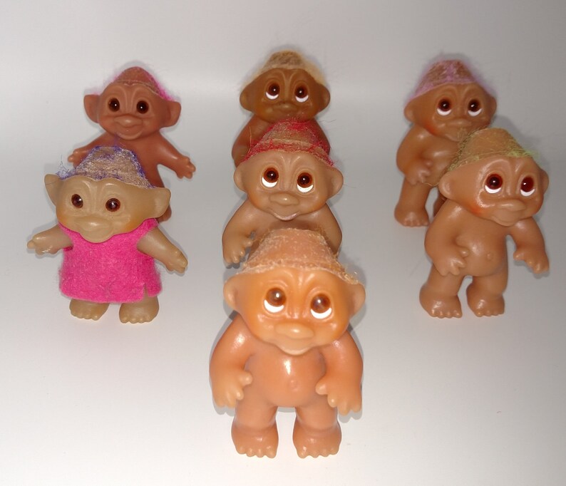 troll with white hair