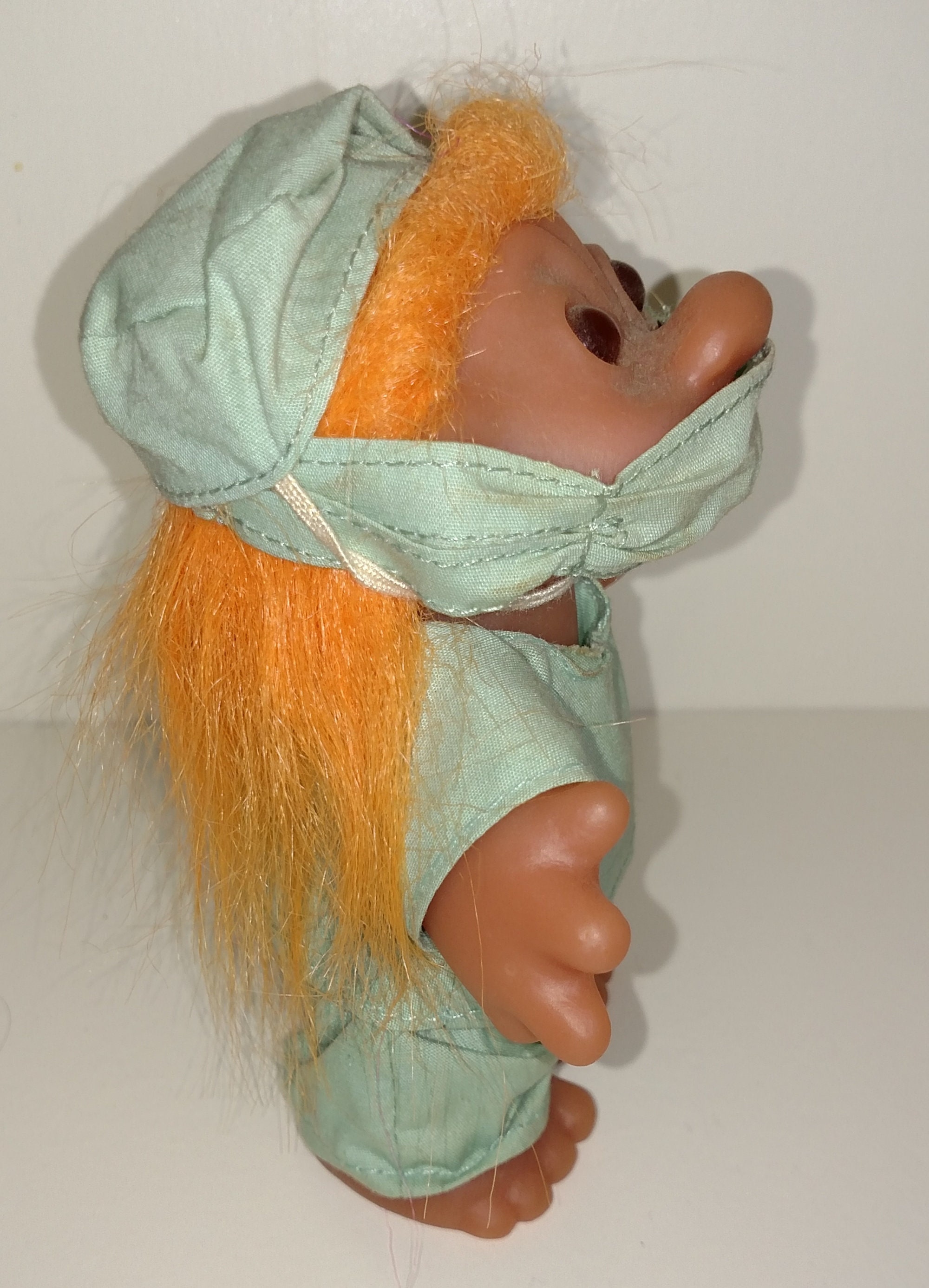 Is This Surgeon Doll Too Realistic? Experts Weigh In - j8bc0v6
